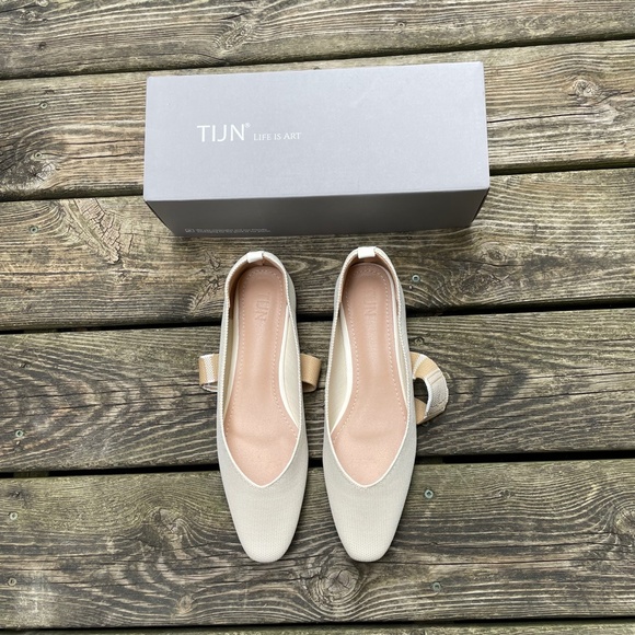 Women's Shoes: TIJN  Light Cream/Off-White Mary Jane Knit Ballet Flats - Picture 7 of 14